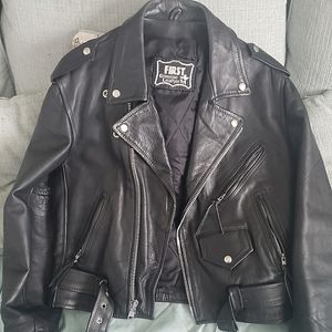 Vintage Genuine Leather Black Moto Jacket Womens S/M excellent condition